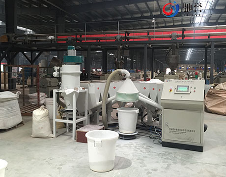 سیستم دوز توزین اتوماتیک برای خط اکستروژن پروفیل پنجره PVC